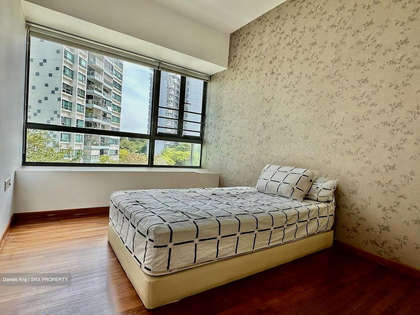 Waterfront Waves (D16), Condominium #520132971